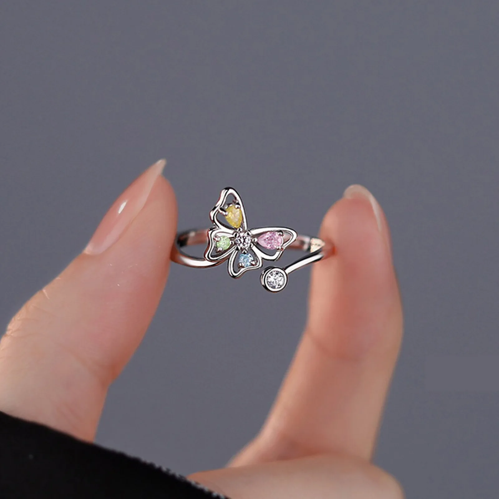 

Exquisite Silver Hollowed Out Butterfly Colored Zircon Rings for Women Girl Adjustable Fashion Weeding Party Jewelry Accessories