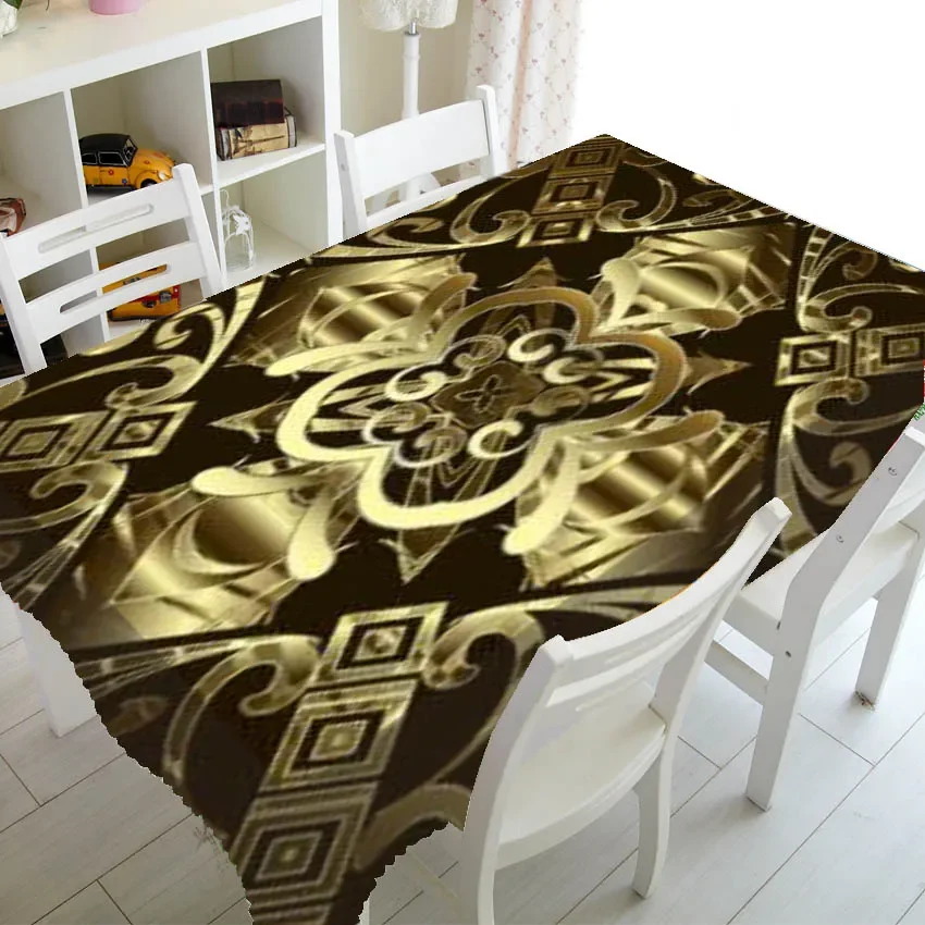 Nappe grecque brune et dorée à médaillon floral