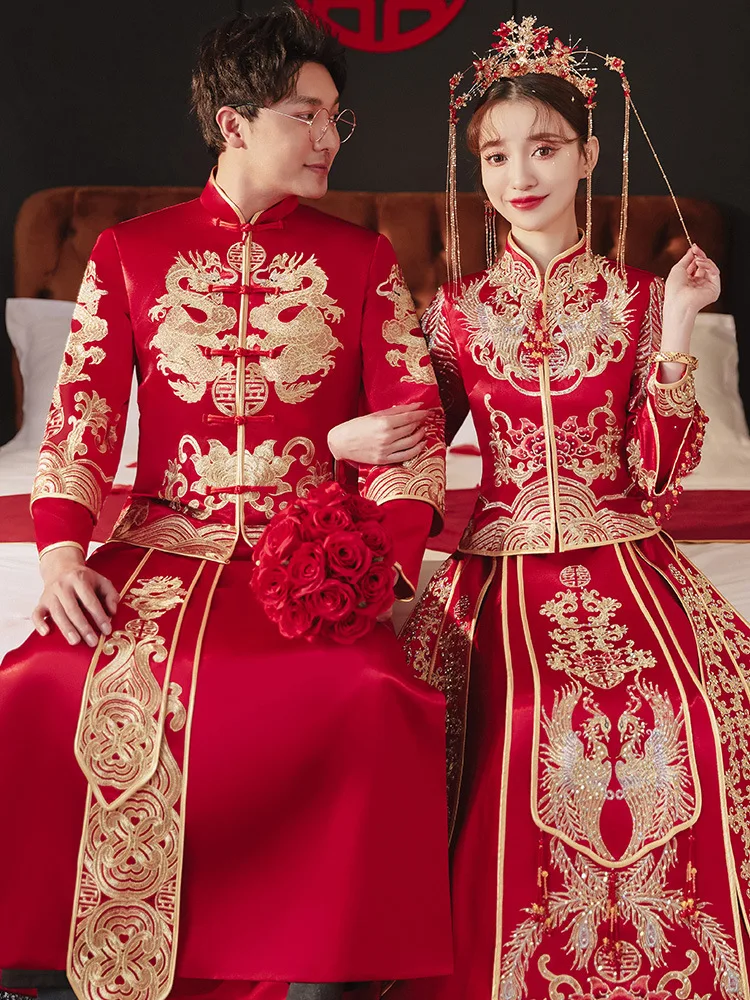 

Traditional Toast Clothing Chinese Style Couple Dragon and Phoenix Embroidery Wedding Dress