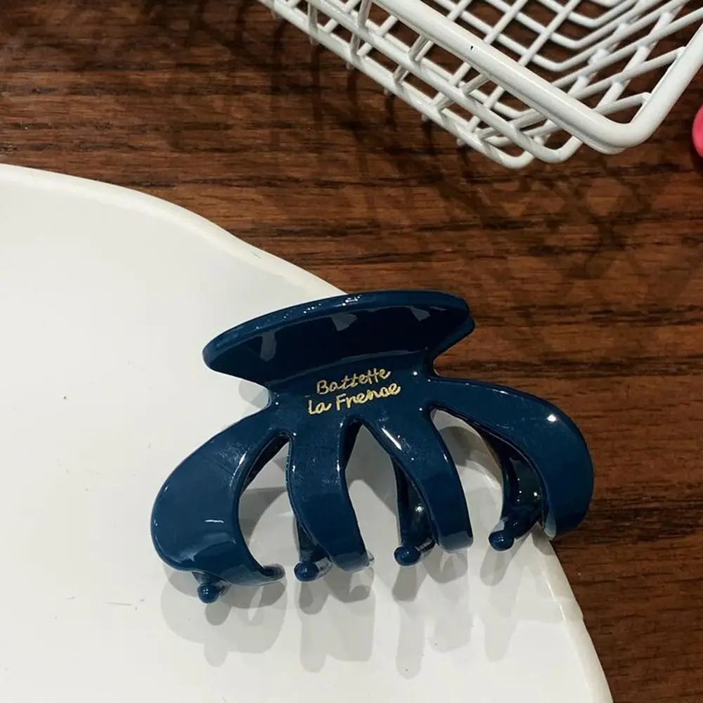 Рисунок 2 - Заколка-краб для девочек