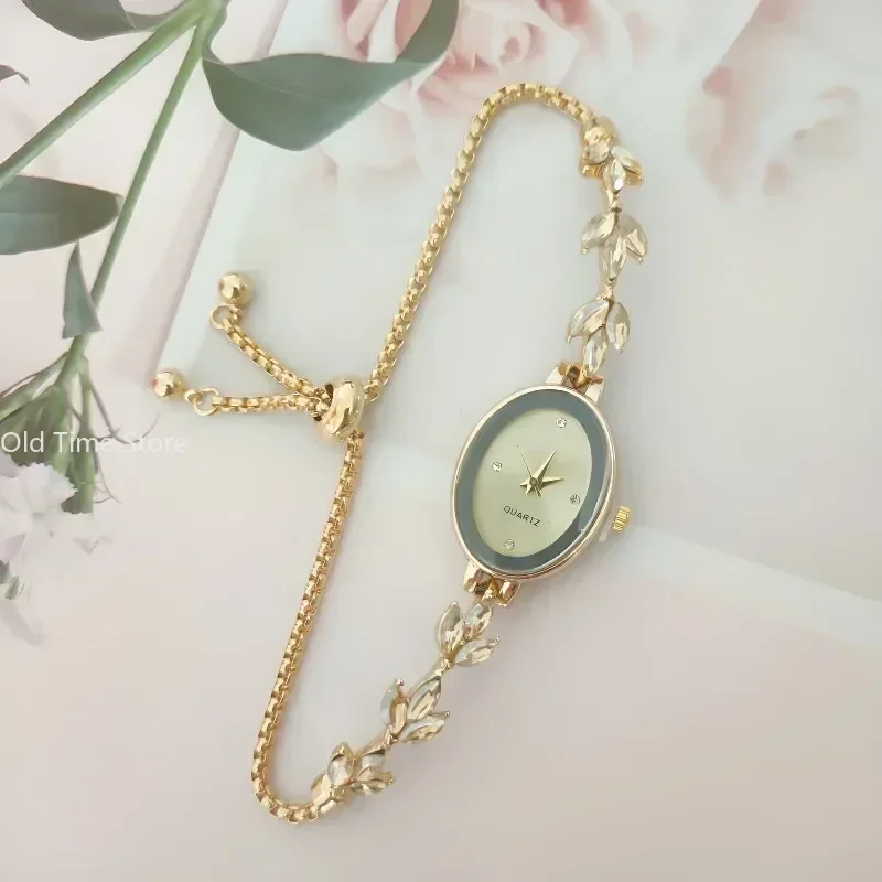 New Elegant Watch for Women Rhinestone Inlaid for Clover Lady Watches Oval Fashion Quartz Wristwatch Bracelet Clocks Reloj Mujer 3