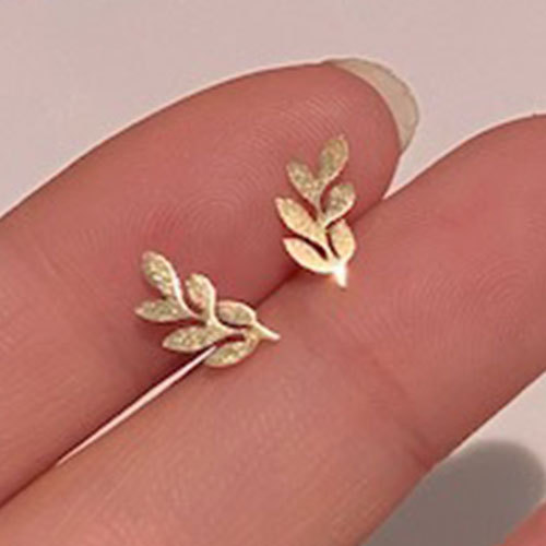 Stainless Steel Earrings Cute Heart Star Moon Mini Small Stud Earrings for Girl Helix Piercing Small Pircing Leaf Earring