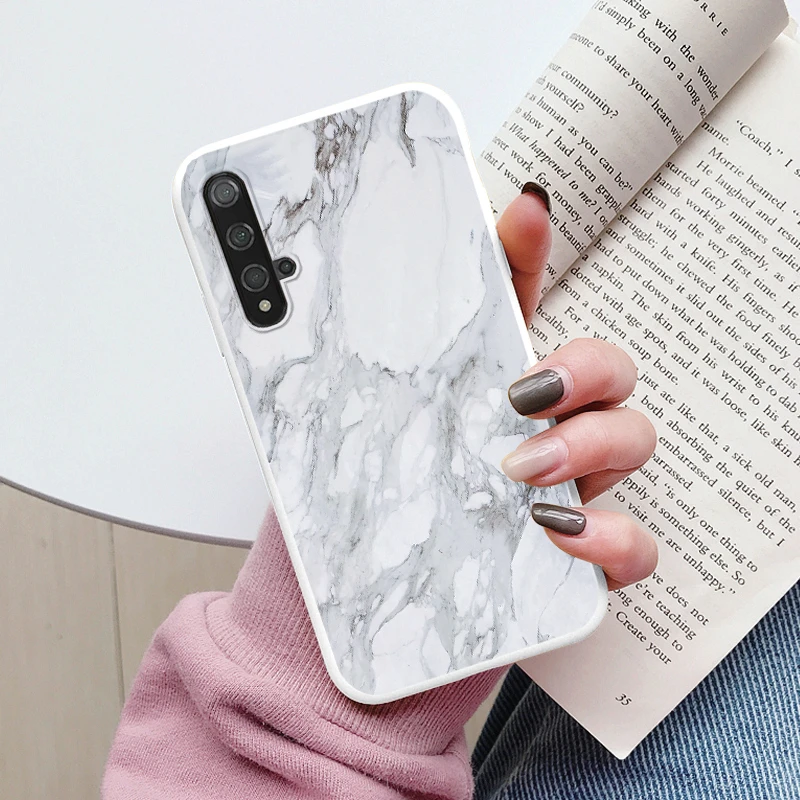 Elegant Marble Pattern Silicone Phone Case – Soft Protective Cover