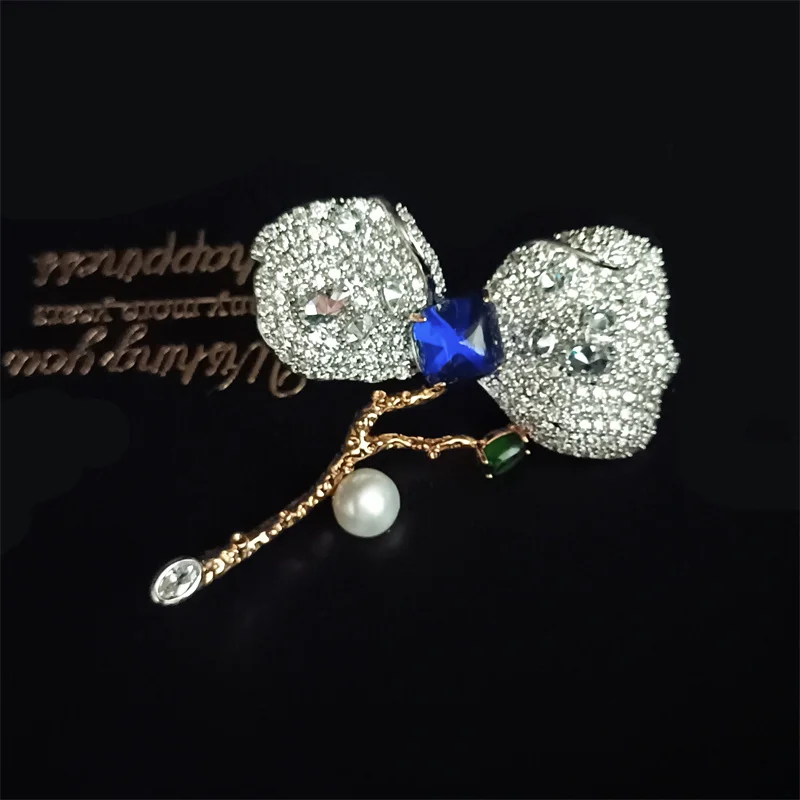 High Grade Full Blue Green Dual Color Flower Zircon Brooch Temperament  Luxury Plant Leaves Freshwater Pearl Accessories Pin