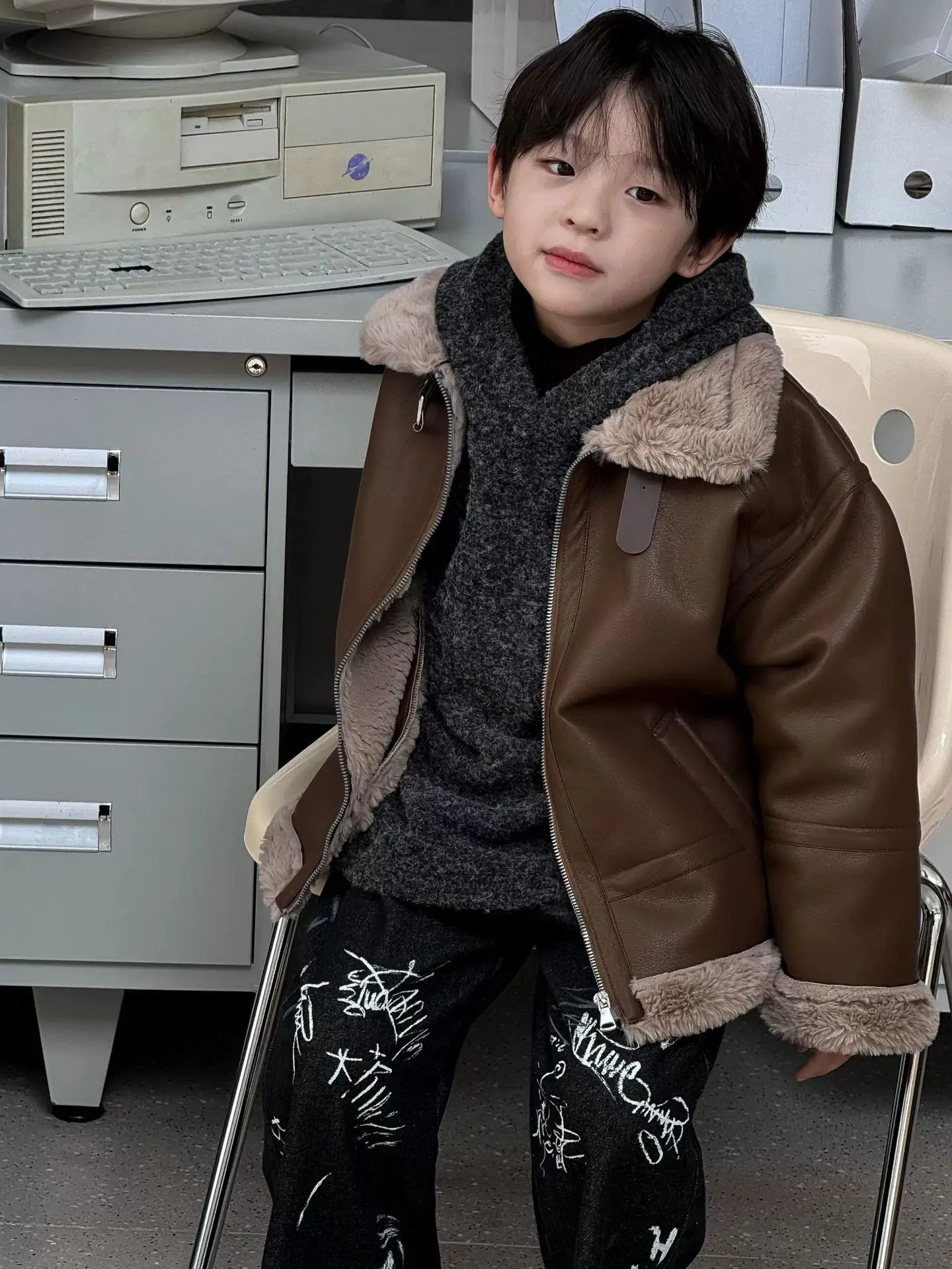 Children's Warm Brown Zipper Jacket Thick Faux Leather Coat Boys Winter New Korean Style Solid Turn-Down Collar Outwears
