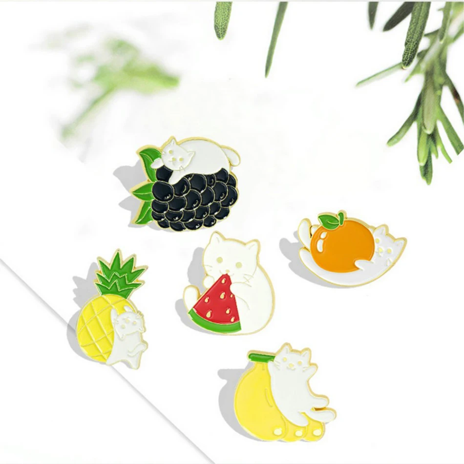 

Fruit Cats Enamel Pins Custom Pineapple Blueberry Banana Watermelon Orange Brooch Lapel Badge Bag Cartoon Jewelry Gift for Kids