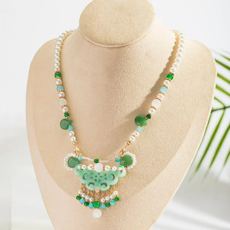 

Vintage Ruyi Pendant Necklace for Women Luxury Hanfu Jewelry