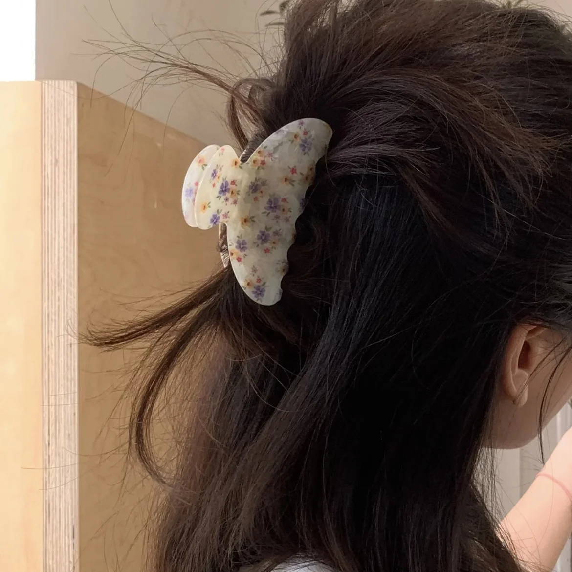 1PC Floral Print Acrylic Hair Claw Clip, Cute Butterfly - Shaped Hair Grip, Sweet Hair Accessory For Women And Girls