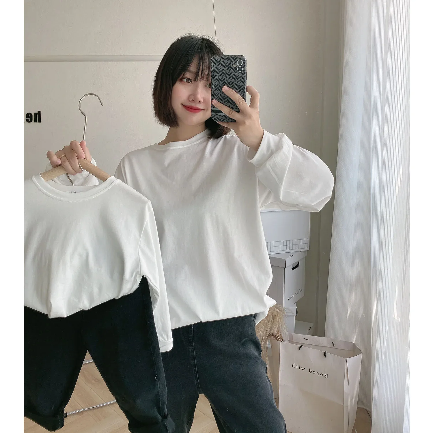 

Family t-Shirts For Girls Boys White Shirt Men Women Cotton Long Sleeve Top Mom Daughter Equal Clothes Dad Son Matching Clothing