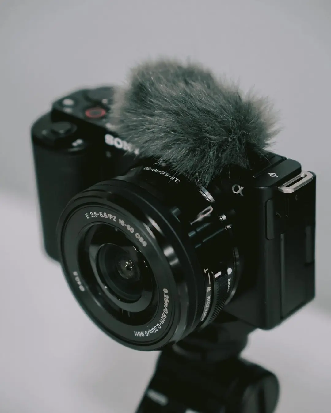 Sony Alpha ZV-E10 zve10 Vlog Camera Digital Compact Camera 16-50mm Lens Professional E10 E-Mount Mirrorless Photography