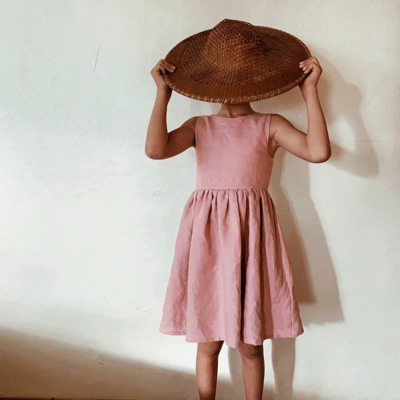 

Girls' Dress 2024 Summer New Back Split Deep V-Neck Sleeveless Cotton And Linen Dresses