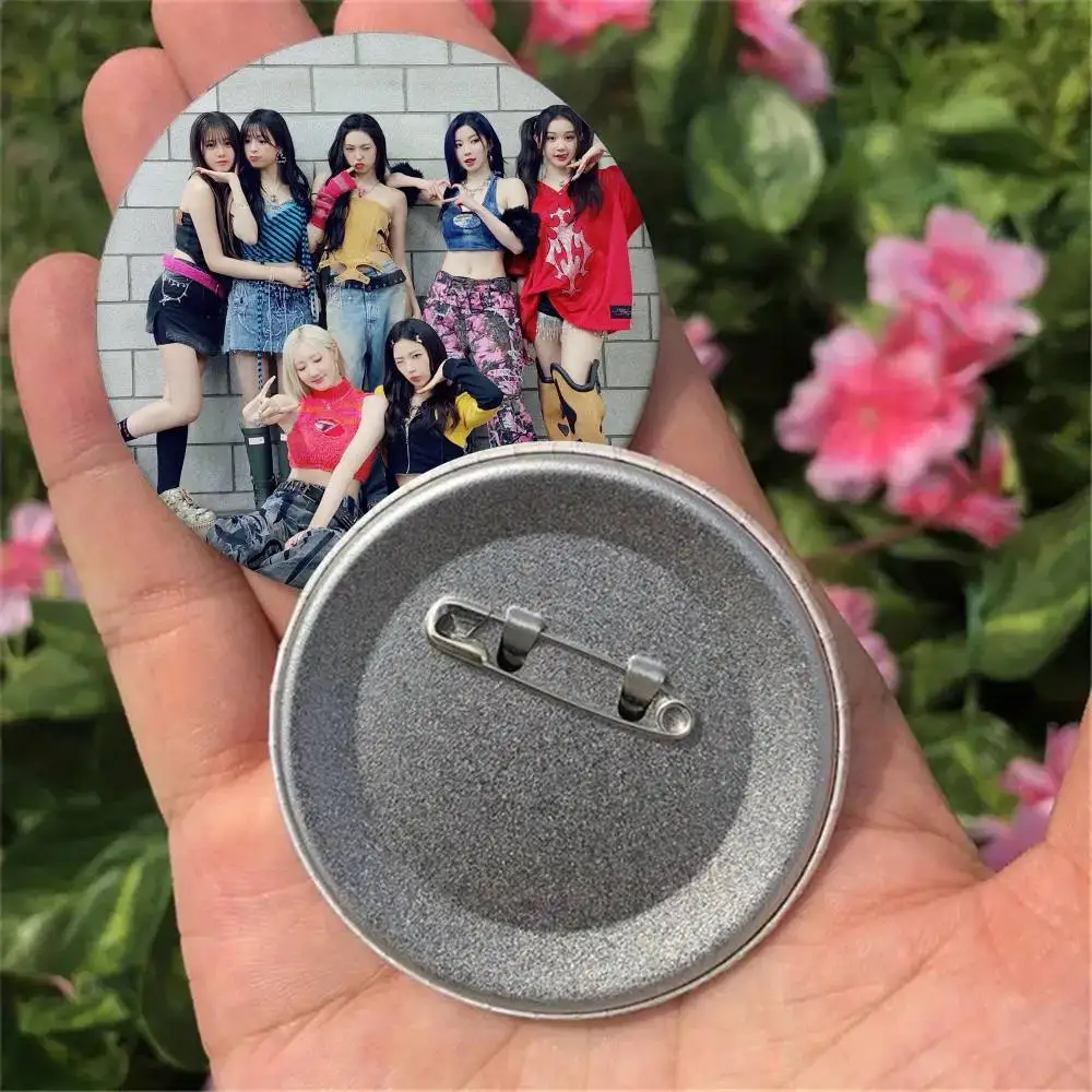 1pc B-Babymonster 배지 25 32 44 58 75 Mm 라운드 코스프레 핀 가방 장식 팬 수집 친구 선물 브로치 기념품