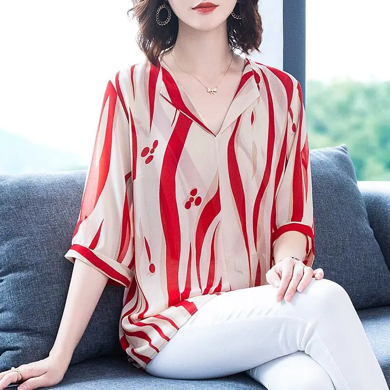 Summer Oversized Women's Chiffon Shirt New Loose Pullover V-neck Printing Fashion Casual Commuting Korean Version Versatile