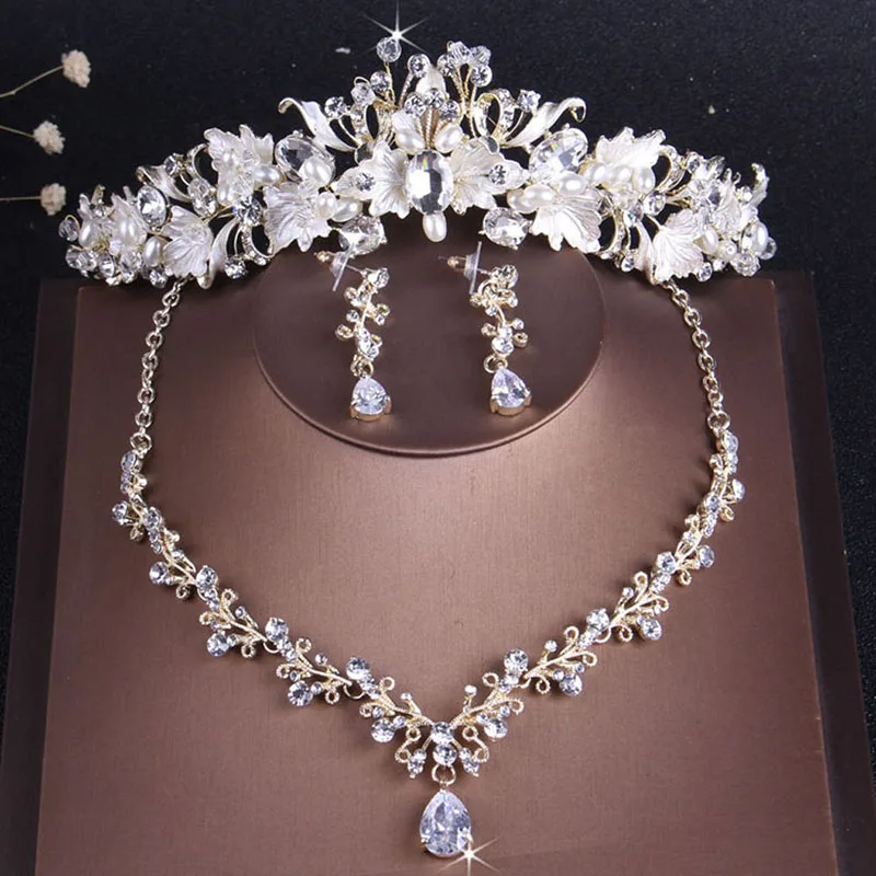 Itacazzo Bridal Headwear Set Crown Necklace Earrings Four Piece Classic Tiaras Suitable for Women Wedding and Birthday Parties bridal jewelry sets