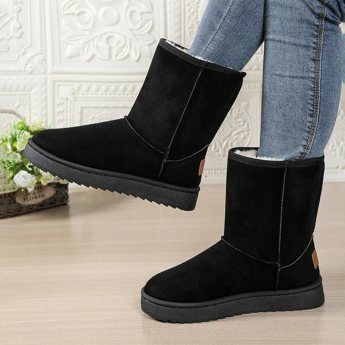 Waterproof Platform Snow Boots Women Plus Size 36-42 Non Slip Mid Calf Boots Woman Comfort Warm Long Plush Winter Booties Mujer