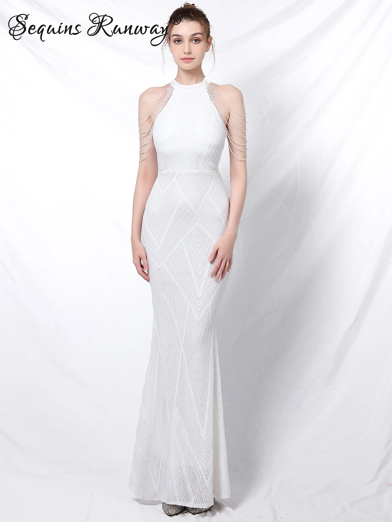 فستان سهرة ترتر أسود وأبيض