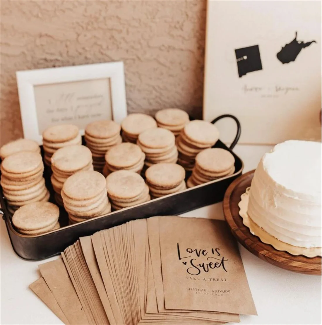 50 Love Is Sweet Bomboniere, Sacchetti Di Caramelle, Dessert Bar, Buffet Di Caramelle, Buffet Di Dolci, Sacchetti Di Biscotti, Sacchetti Di Bomboniere