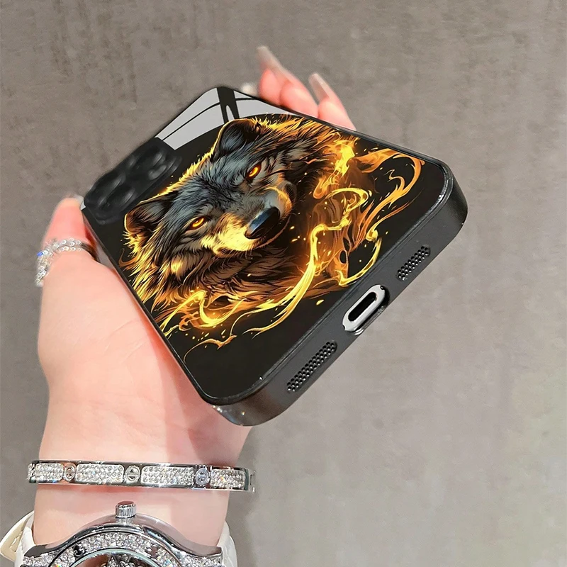 Cool Red Fierce Wolf King Graphic Tempered Glass Black Phone Case