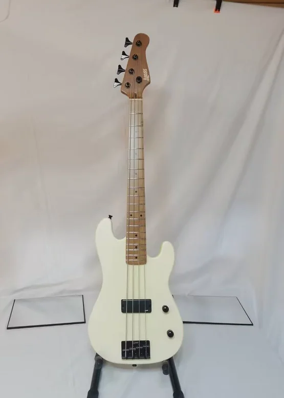 Portable Bass Roast Maple Neck Solid Wood Body Matte Finished Black Hardwares