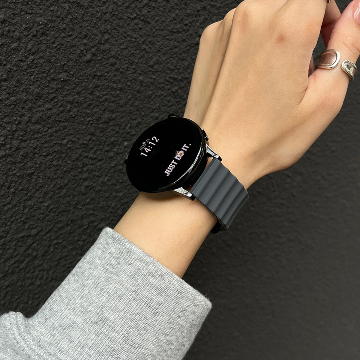 Ocean Silicone Strap with Magnetic Band