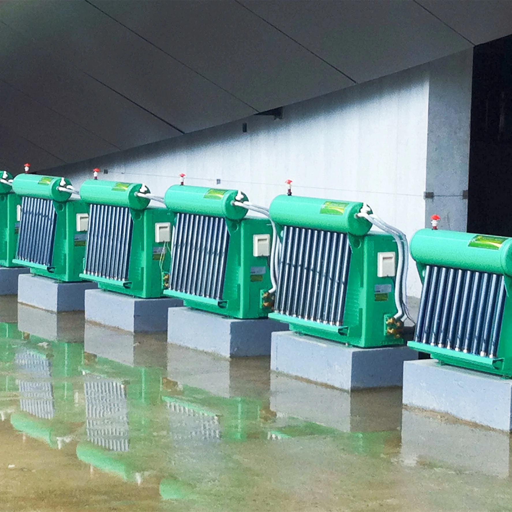 18000Btu Solar Powered Commercial Household Hotel High Energy Saving Wall Split Vacuum Tube Thermal Hybrid Solar Air Conditioner 5 18000Btu Solar Powered Commercial Household Hotel High Energy Saving Wall Split Vacuum Tube Thermal Hybrid Solar Air Conditioner 5