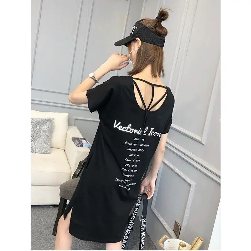 

Платье-футболка женское средней длины, свободная повседневная Облегающая рубашка с открытой спиной, круглым вырезом и коротким рукавом, с принтом, в Корейском стиле, на лето