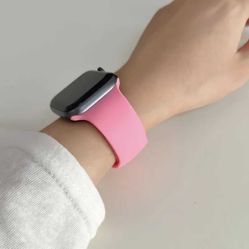 Premium Silicone Sports Band for Smartwatches - Versatile Size Options
