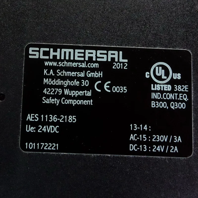 

SCHMERSAL 101172221 New Safety Relay AES 1136-2185