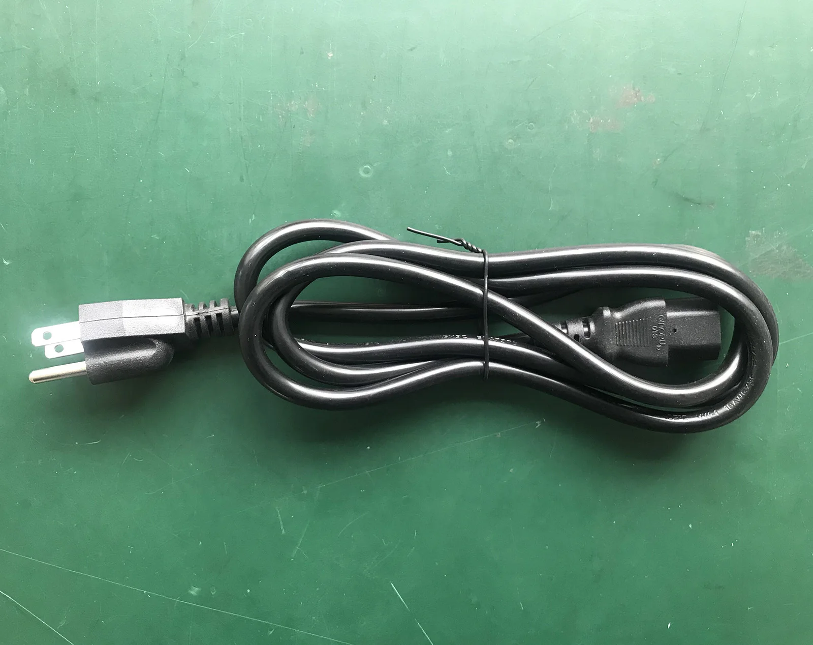 

Шнур питания для 3D-принтера QIDI TECH