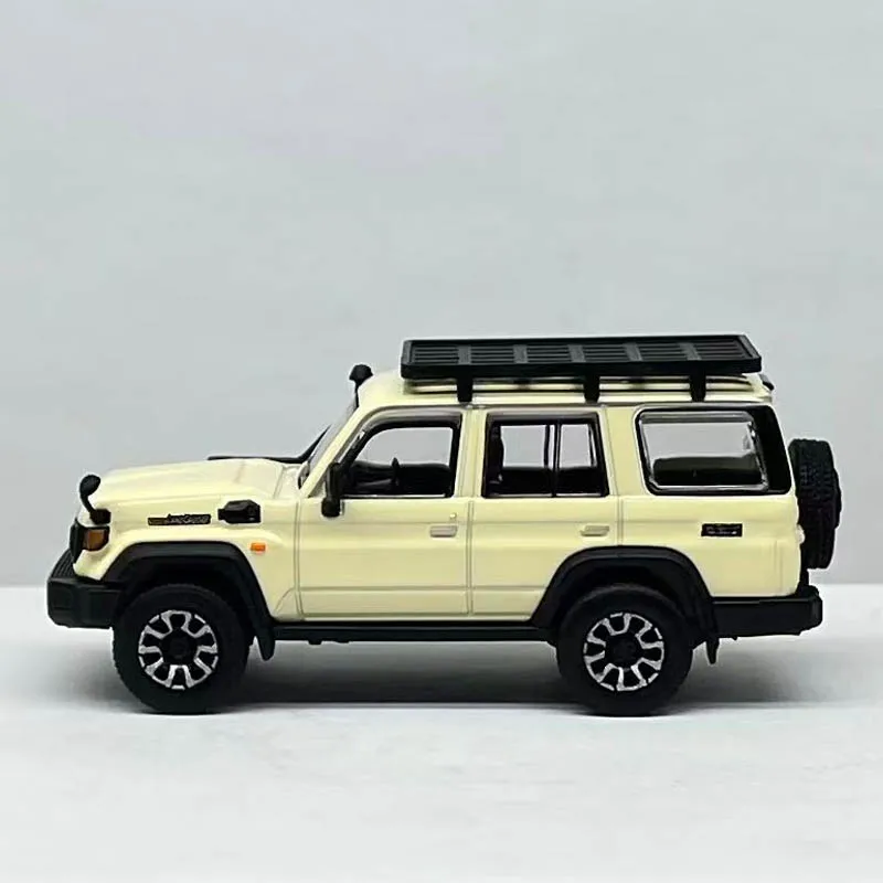 DBGT 1:64 토요타 랜드 크루저 LC70 플라스틱 섀시 합금 바디 미니어처 모델 오프로드 SUV 다이캐스트 JDM 수집가용 장난감 자동차 선물