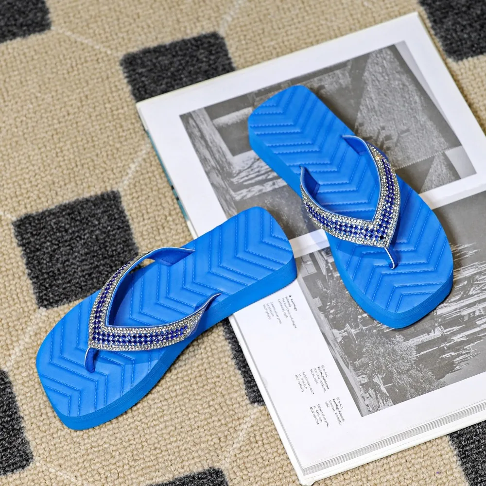 2025 Summer Feet Clip Breathable Cool Slippers for Outwear
