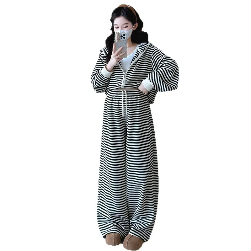 임부복 봄 가을 2026 심플하고 다용도로 활용 가능한 부드럽고 편안한 스트라이프 후드티와 와이드 레그 팬츠 투피스 세트