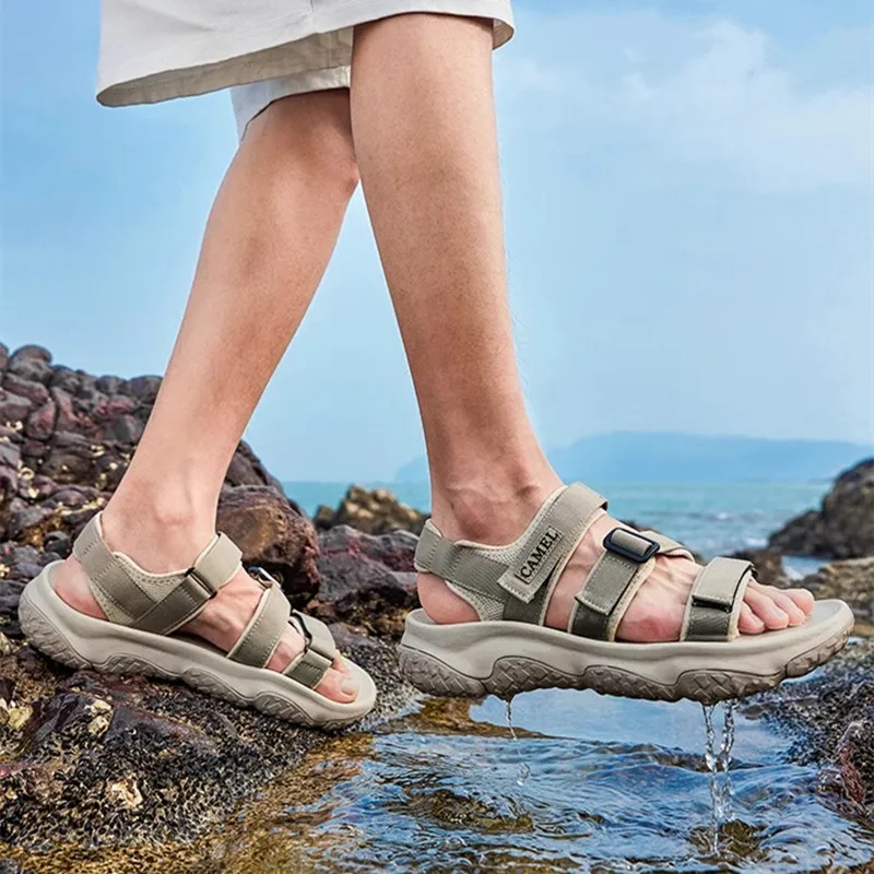 حذاء مرن وعملي يسمح بالتهوية