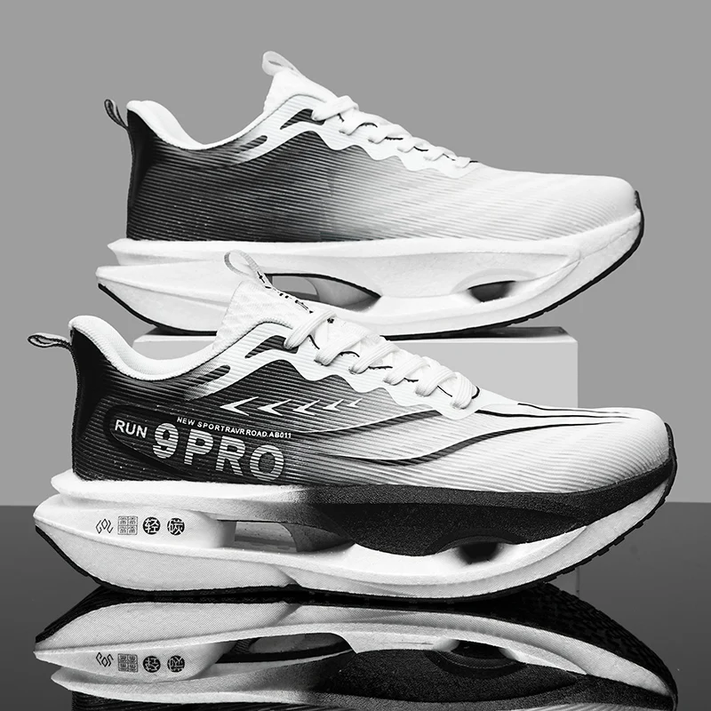 Men's High-Quality Lightweight Running Shoes with Full Palm Cushion and Carbon Plate
