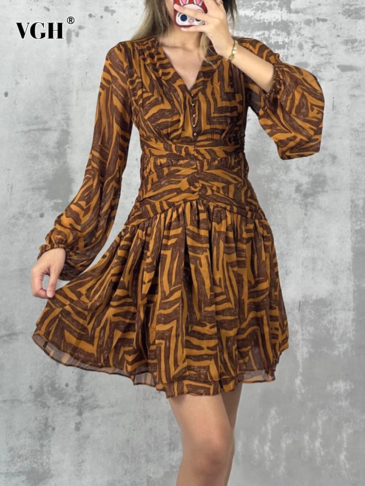 

VGH Patchwork Mesh Casual Mini Dresses For Women V Neck Lantern Sleeve High Waist Hit Color Elegant Dress Female Fashion Style