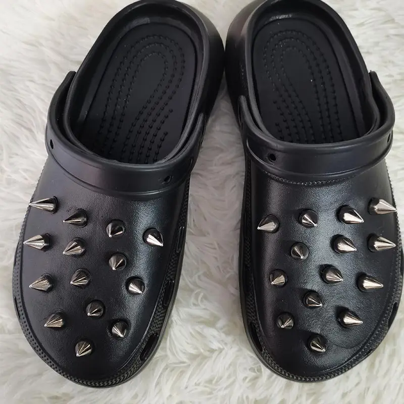 Diy Punk Croc Charms Metal Rivet Shoe Charms For Sandals Designers New  Fashion Clogs Buckle Decorations Hip Hop Shoe Accessories - Temu