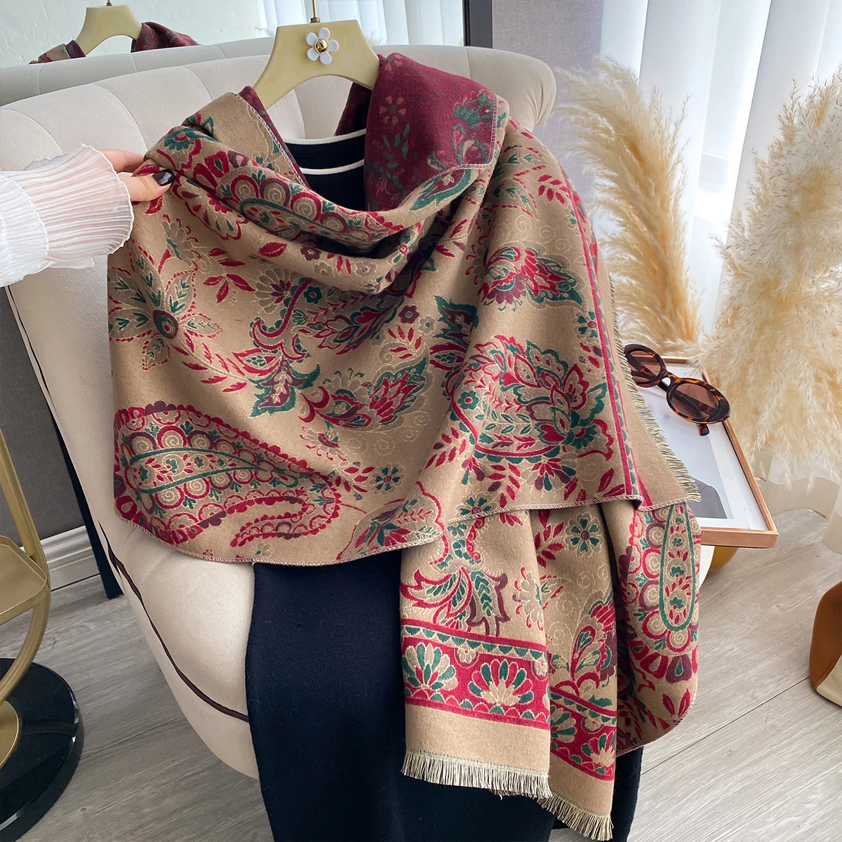 New Fashion Brand Flowers Scarf Women Warmer Winter Pashmina National Style Scarves Shawls Female Thick Blanket Wraps Foulard