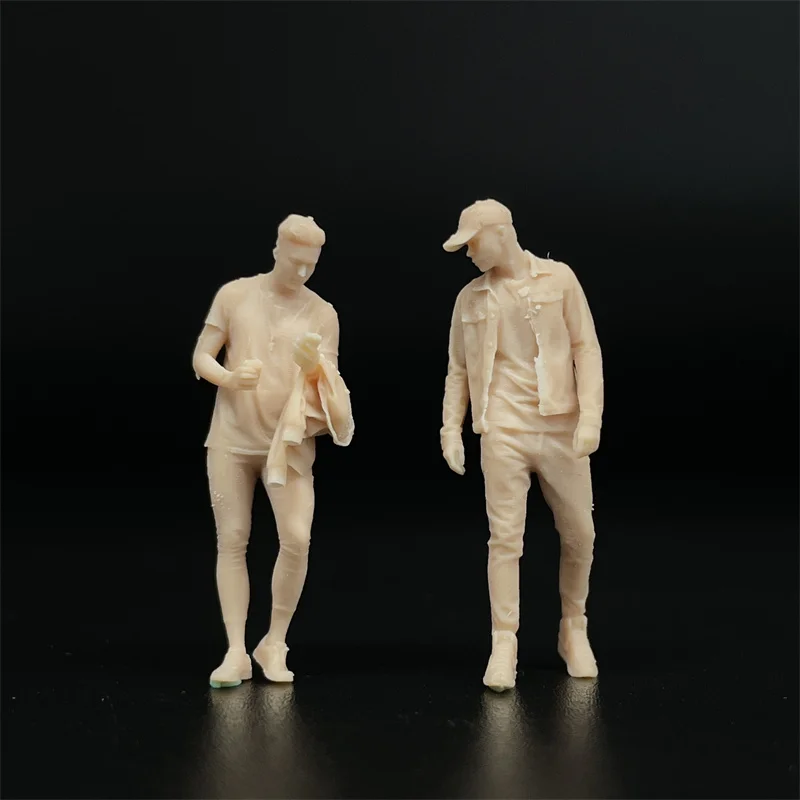 164ScaleResinModelStreetStandingPoseFashionMan2Figures