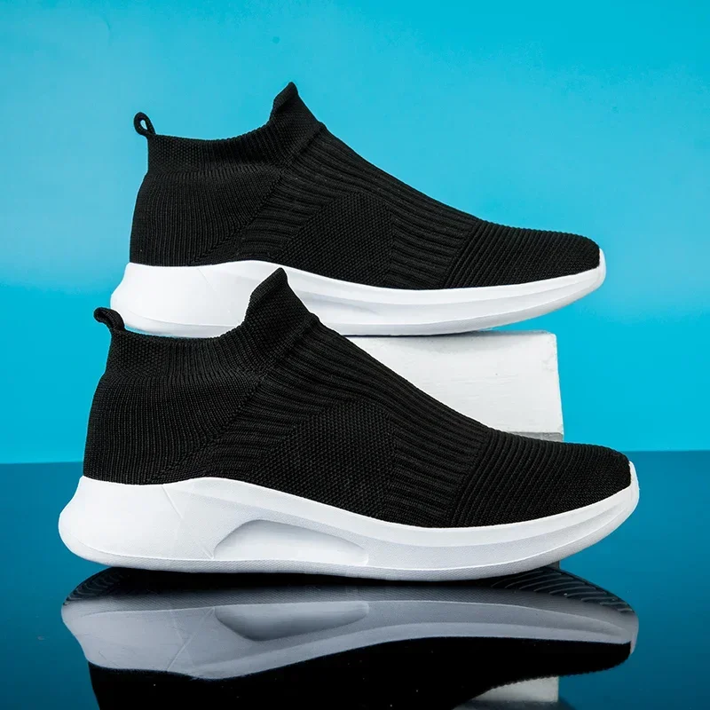 Slip-On Mens Shoes New Light Walking Casual Shoes for Men Breathable Unisex Men Women Loafers Black Size 35-45 2