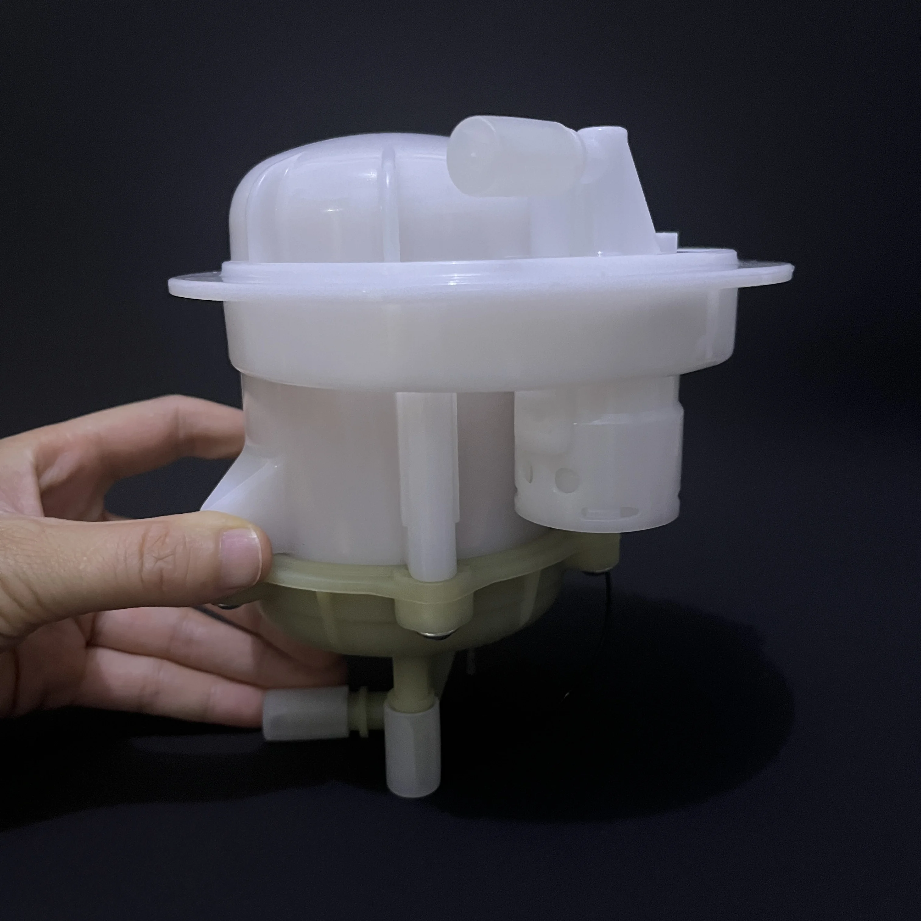 Gas Tank Fuel Filter For VW Audi Q7 2007-2013 7L8919679 7L8 919 679 Car Accessories fuel filter