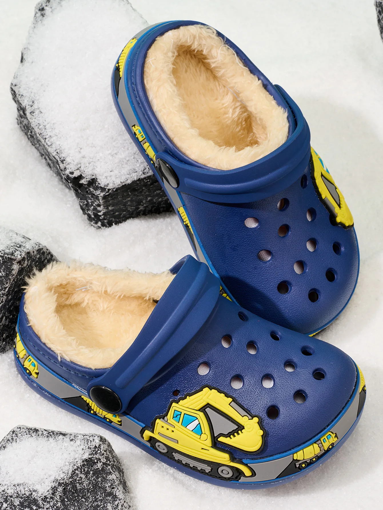 Garden Clogs Shoes New autumn and winter styles of comfortable casual and plush warm hole shoes for boys girls suede clogs eva house slippers