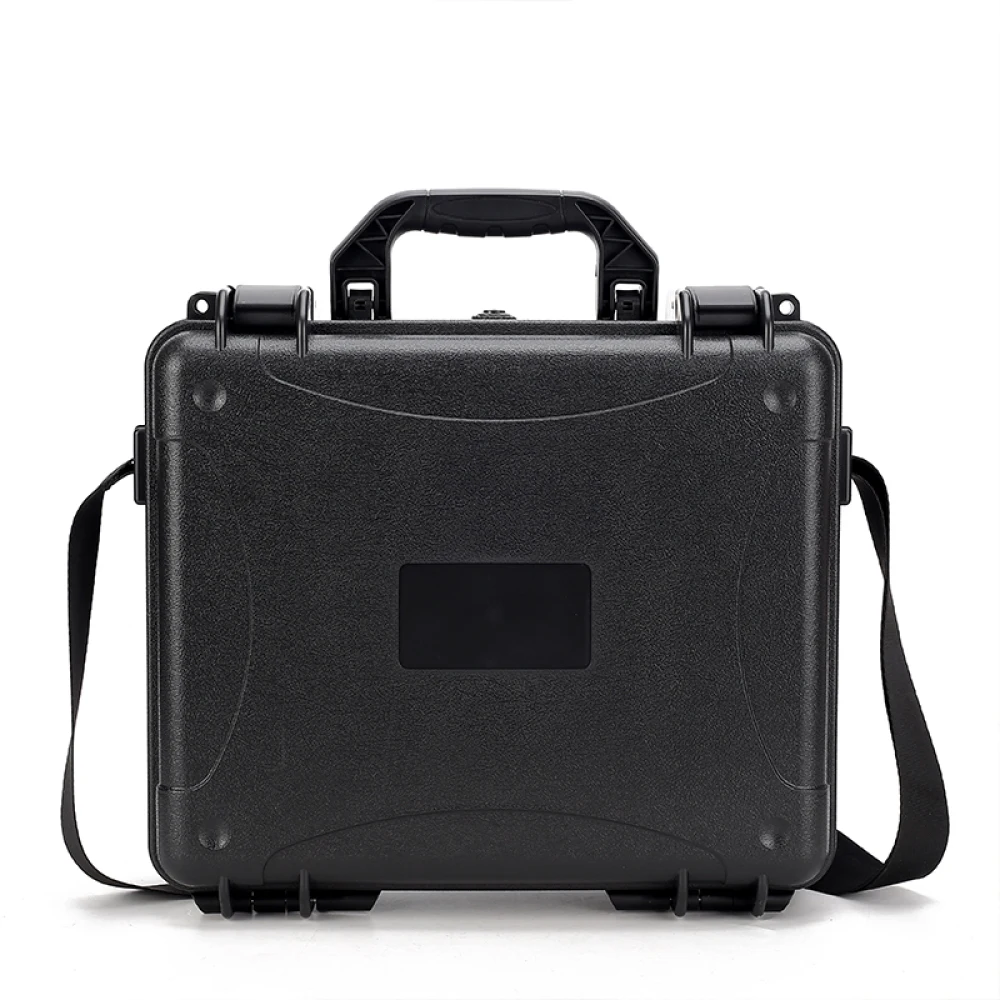 Bandoulière rembourrée attachée à l'étui de transport rigide pour DJI Air 3S, offrant un transport confortable.