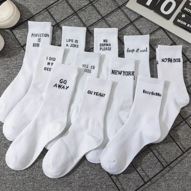 Women Cotton Socks New Hot Selling Letter Jacquard Series Street Sports Hip Hop Personalized Fashion Ladies Crew Socks I106