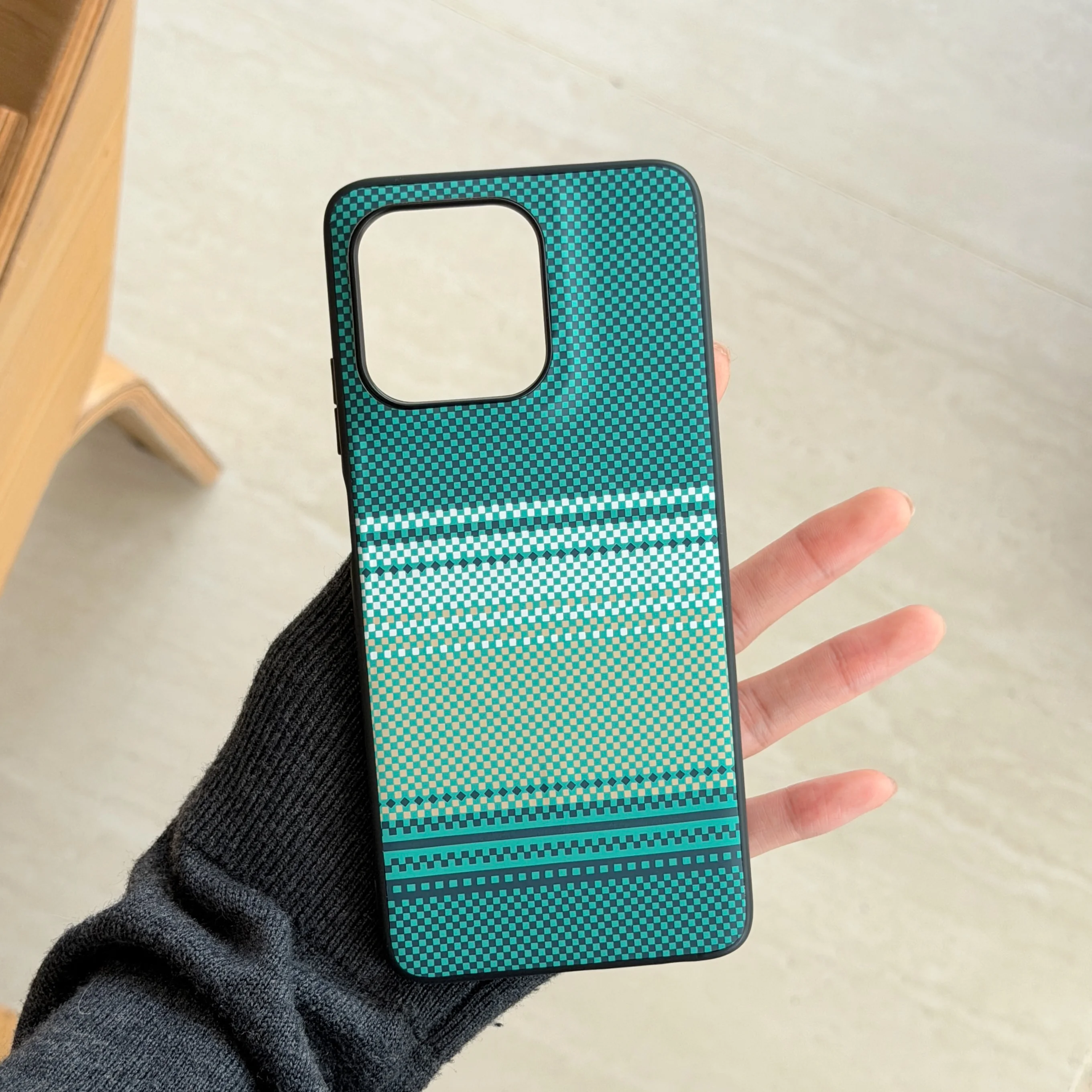 Slim Carbon Fibre Sunset Magnetic Shockproof Case