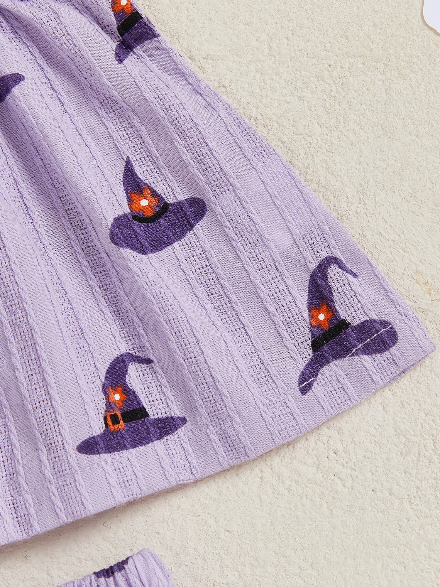 Description Picture 6 of itemCitgeett Summer Halloween Infant Baby Girl Clothes Set Hat Print Flying Sleeve Tops Ruffled Shorts Outfit Clothes