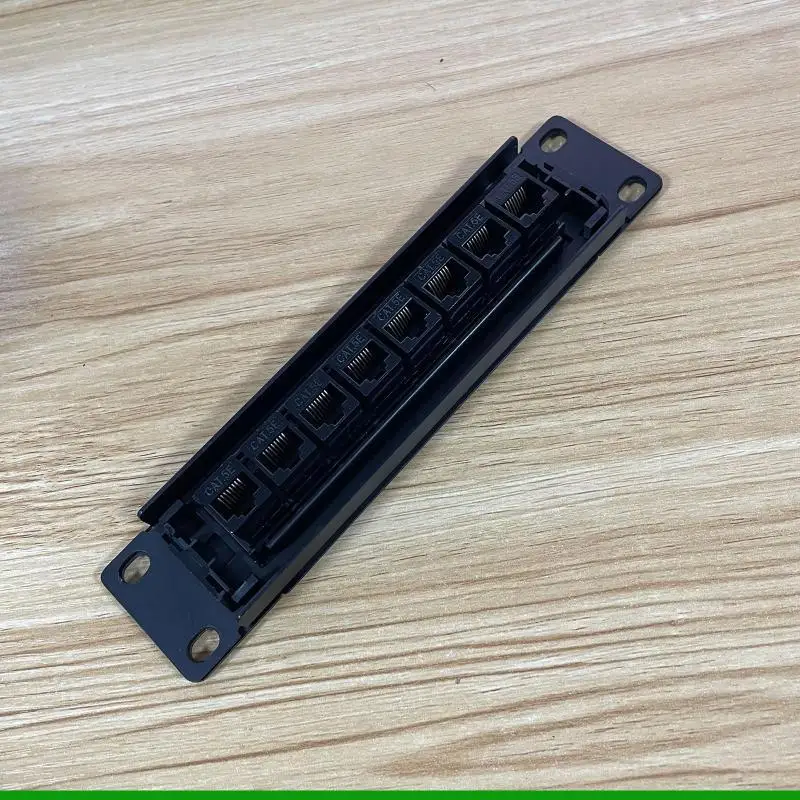 U55C 이더넷 패치 패널 CAT5e 8 포트 RJ45 벽 및 랙 마운트 키스톤 잭 모듈