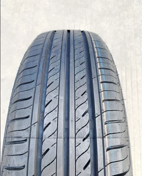 Hot Sell Tyre 245/40Zr19 98Wxl Depth 7.5Mm China 245 40 R19 Distributor Of Imported Tires 245/40R19 New Car Tires