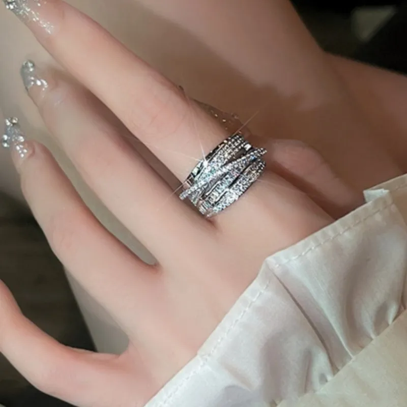 Elegant Luxury Cubic Zircon Ring for Women Fashion Minimalist Stacking Crossed Cocktail Rings Wedding Jewelry Accessories