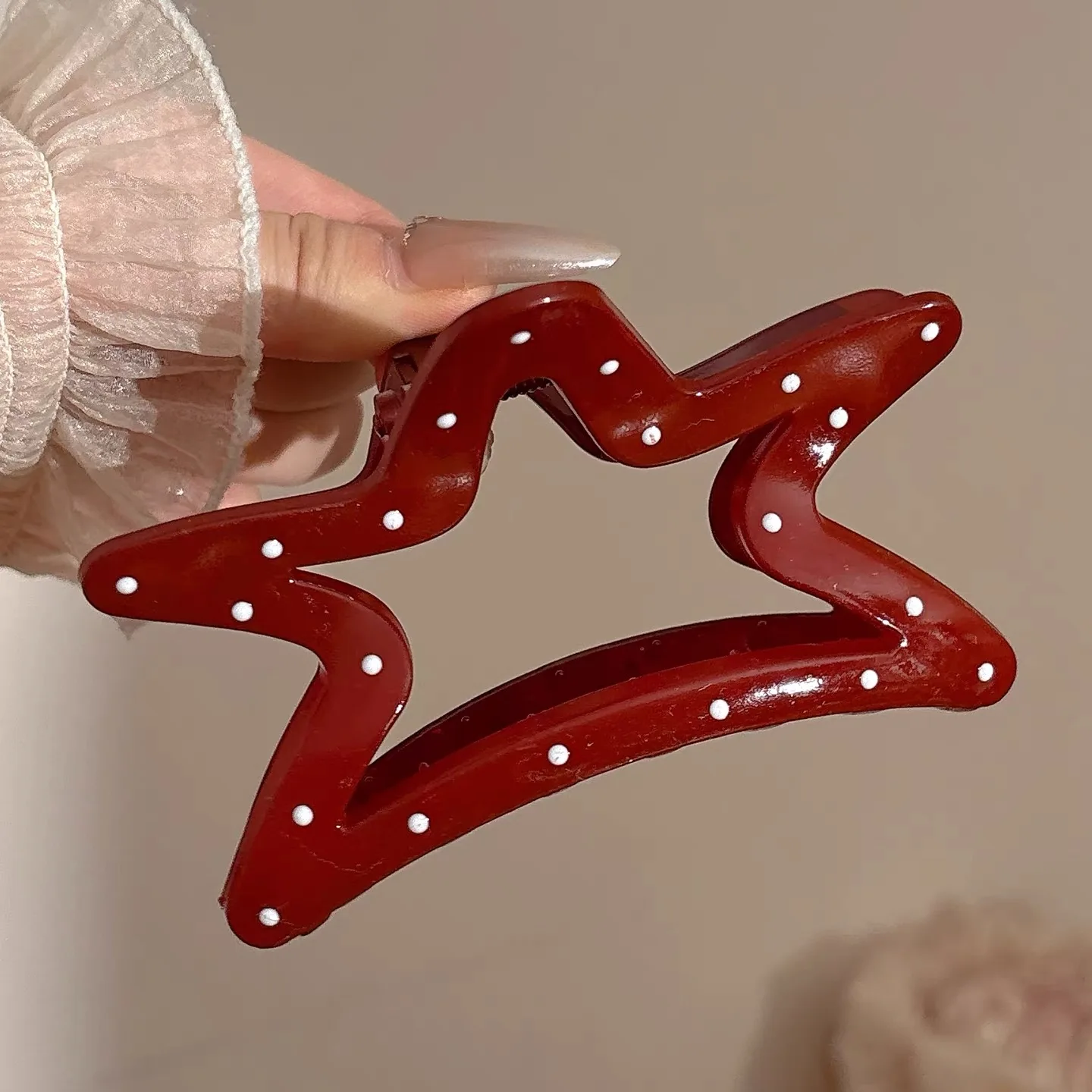 1pc Polka Dot Simple Hair Claw Square Five-Pointed Star Heart Shaped Women Red Hair Clip Shark Clips For Girls Fashion Barrettes