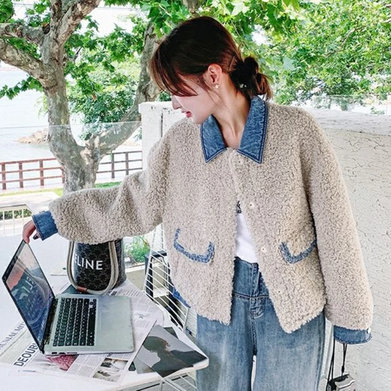 Women's Denim Stitching Coat, Lamb Wool Coat, Thick Fur, Integrated Short Outcoat, Casual Versatile Outerwear, Winter Fashion